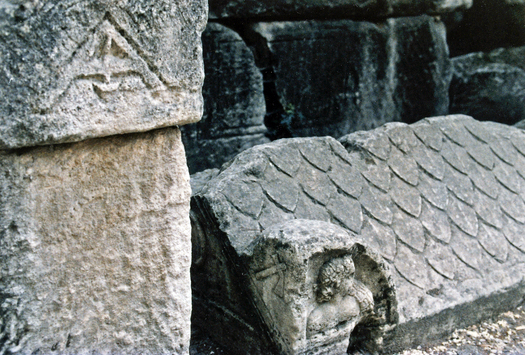 Vorschaubild Alyscamps, Sarkophage